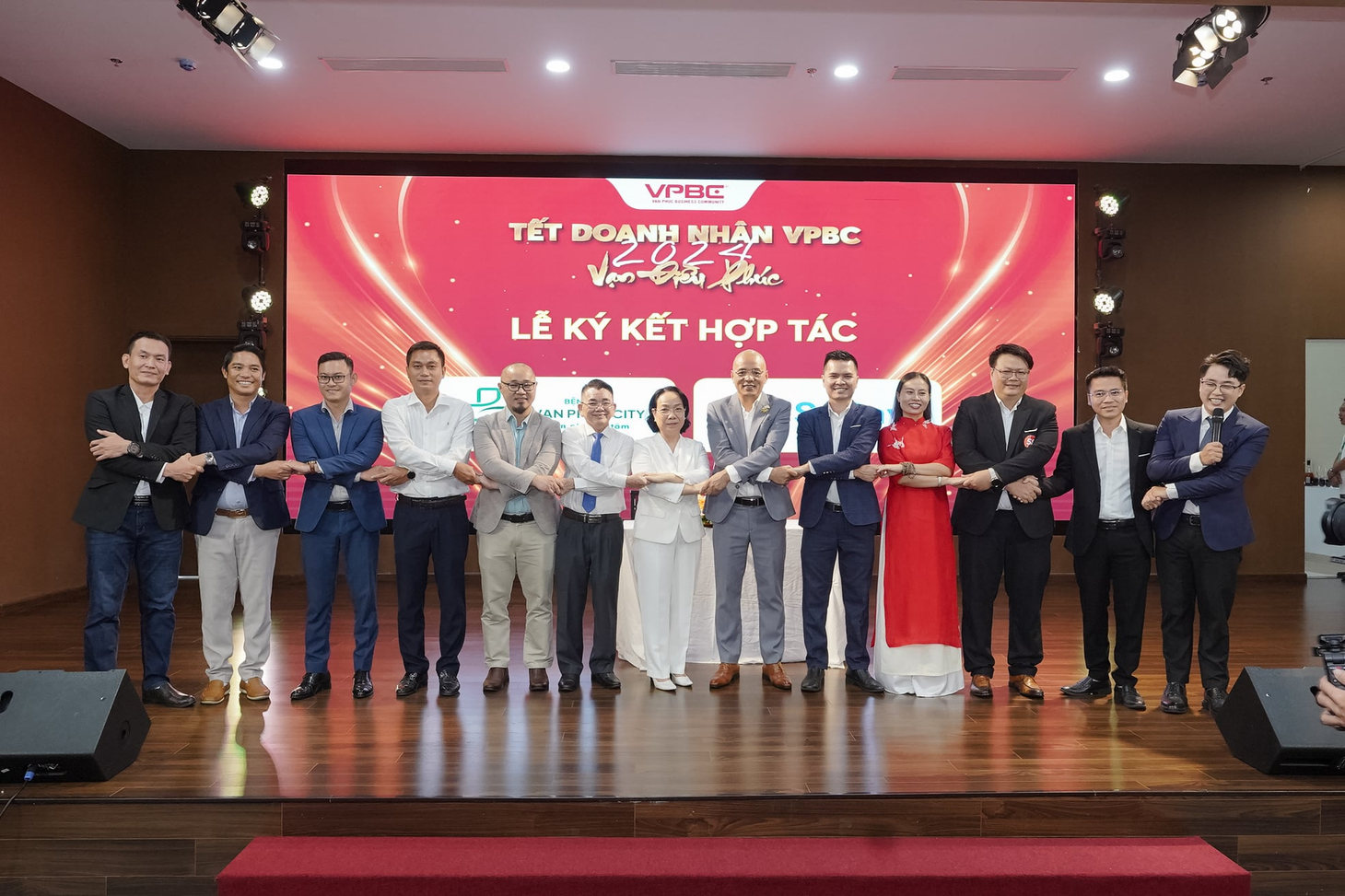 Toàn thể khách mời tại Tết Doanh nhân VPBC