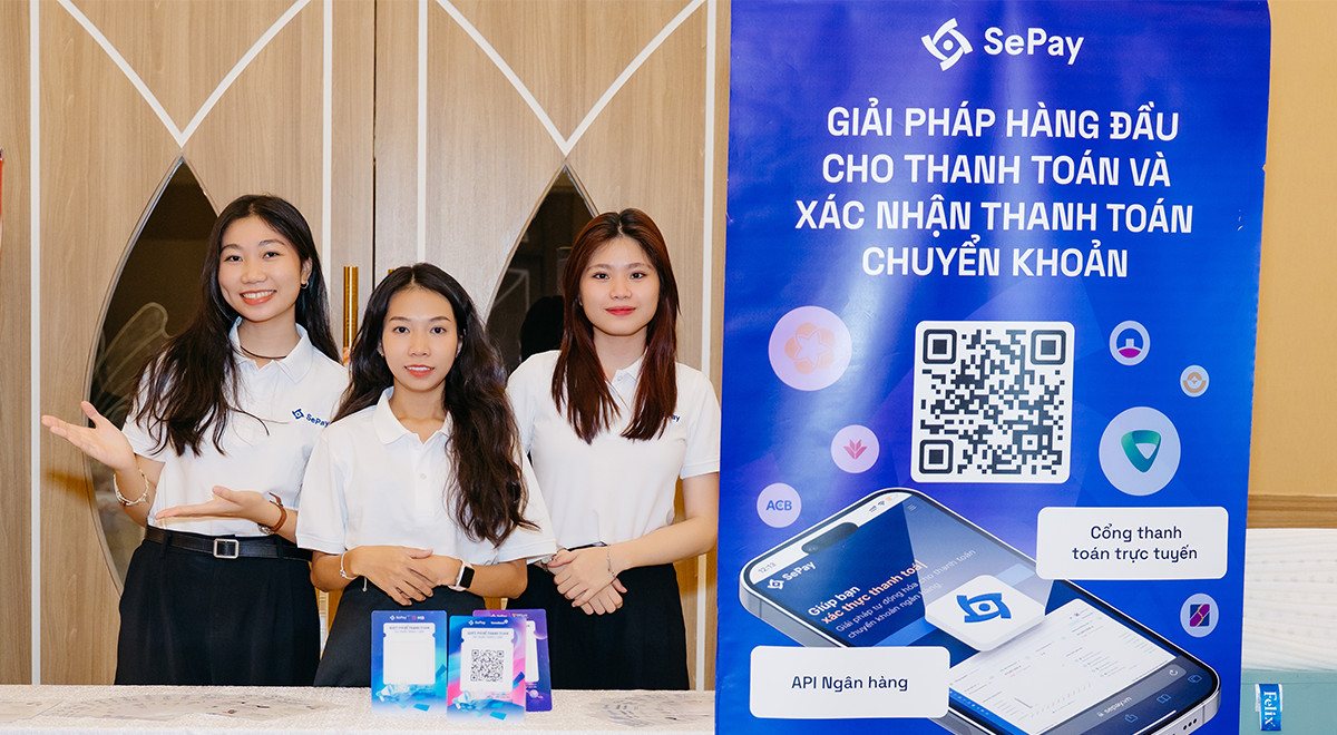 Gian hàng SePay tại sự kiện Lên Shark Tank gọi vốn hay pr