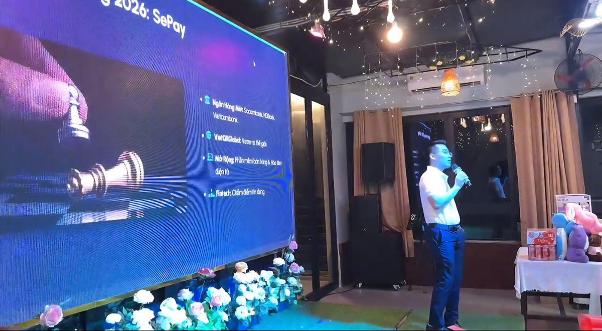 Đại diện SePay phát biểu trong chương trình team building 2025