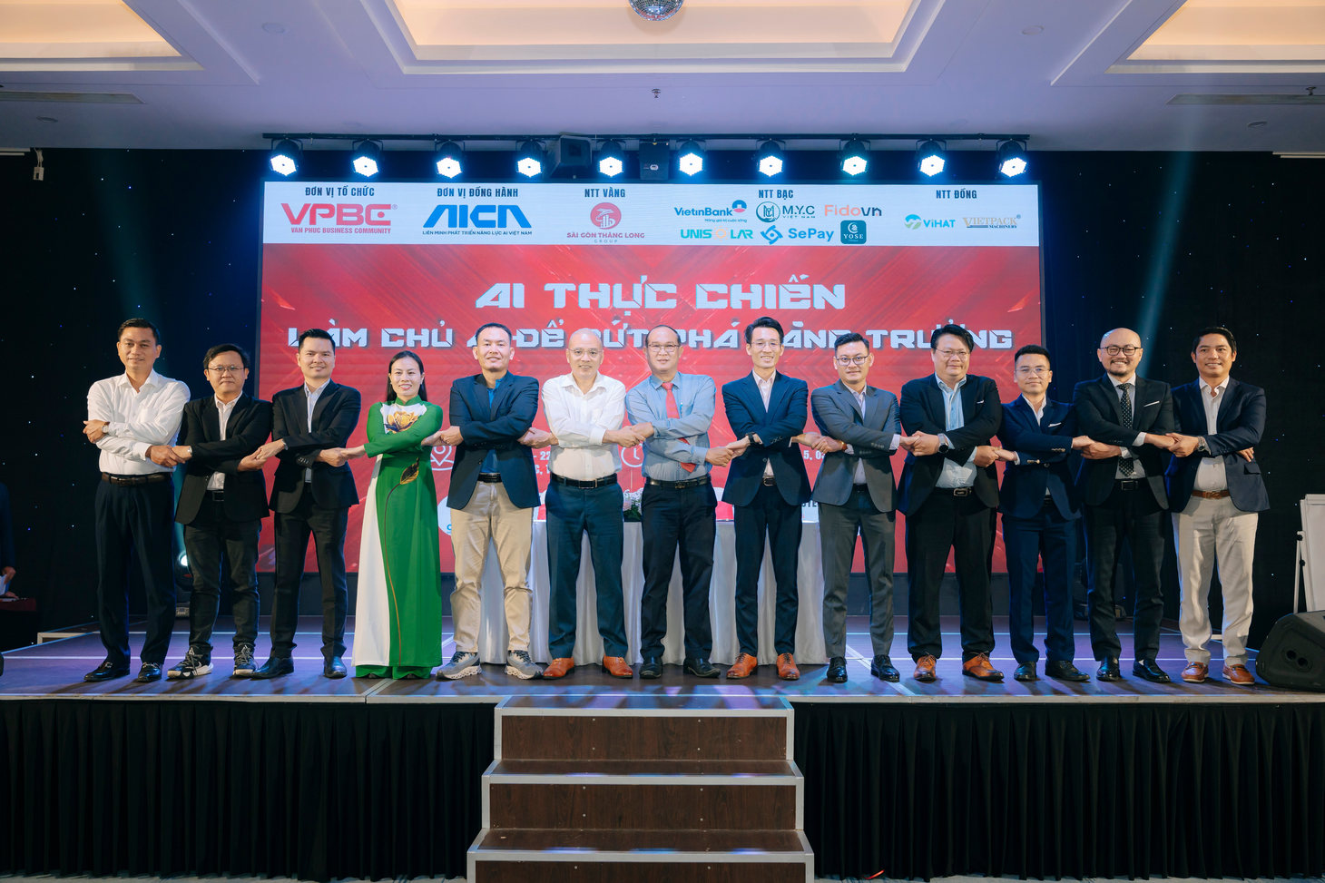 Nghi thức khai mạc workshop AI Thực Chiến